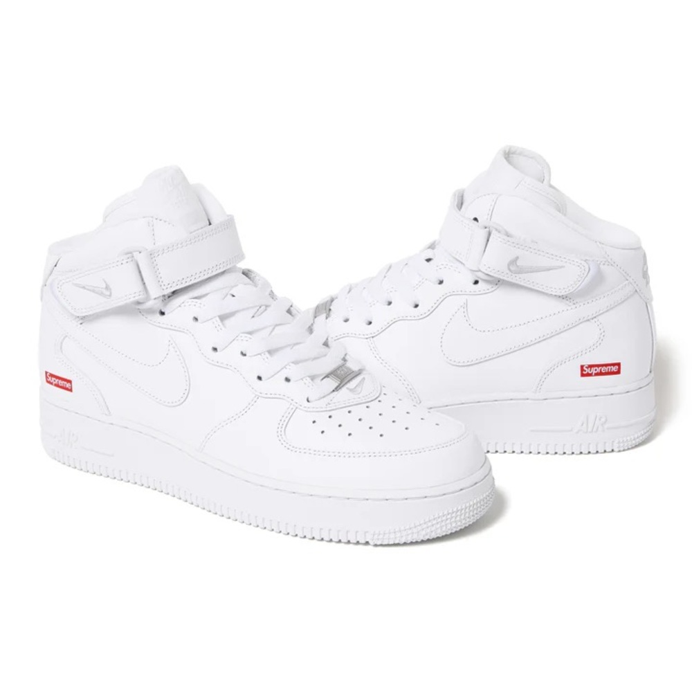 Supreme Nike Air Force 1 Mid